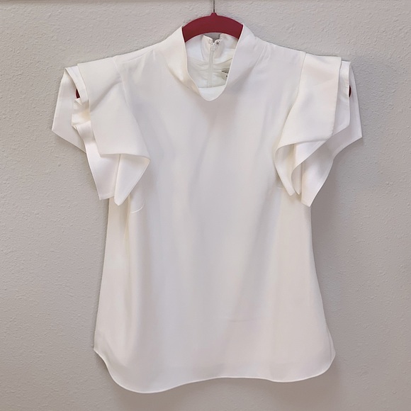NWT Halston Architectural Short Sleeve Blouse with Mock Neck in White - Size 6 - Picture 7 of 15